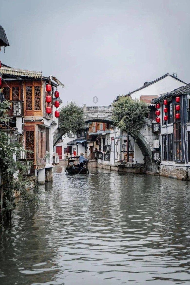 究竟为什么没有朝代能跳出历史轮回呢？游戏画面